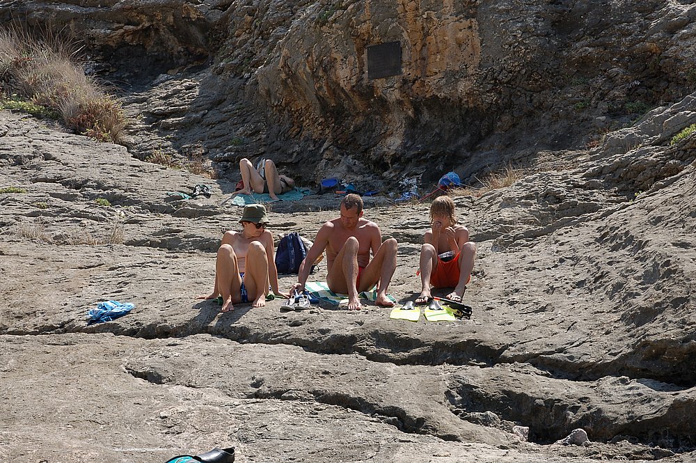 Cap Corse, Westküste, Badeplatz bei Marine di Negru (Eva, Ralf, Andi).JPG