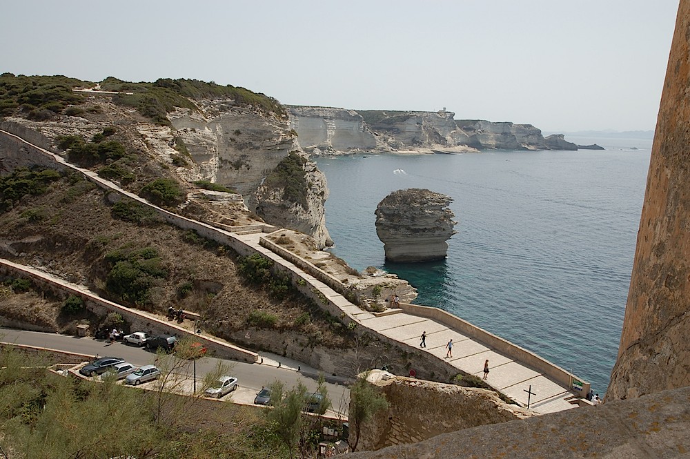 Südküste, Bonifacio, Porte des Gênes, Kreidefelsen .JPG