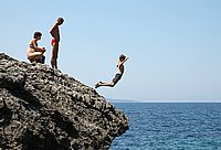 Cap Corse, Westküste, Badeplatz bei Marine di Negru (Eva, Ralf, Flo 2).JPG