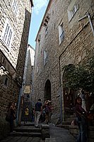 Sartène, Altstadtgasse.JPG