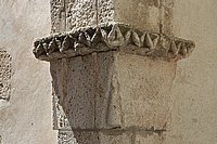 Südküste, Bonifacio, Kirche Ste-Marie-Majeure (Detail).JPG