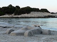 Südküste, Plage de Piantarella (Sandskulptur 